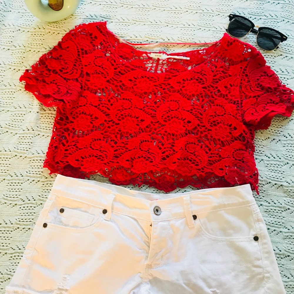 ❤️☀️adorable Red crochet crop top (size xs/s)